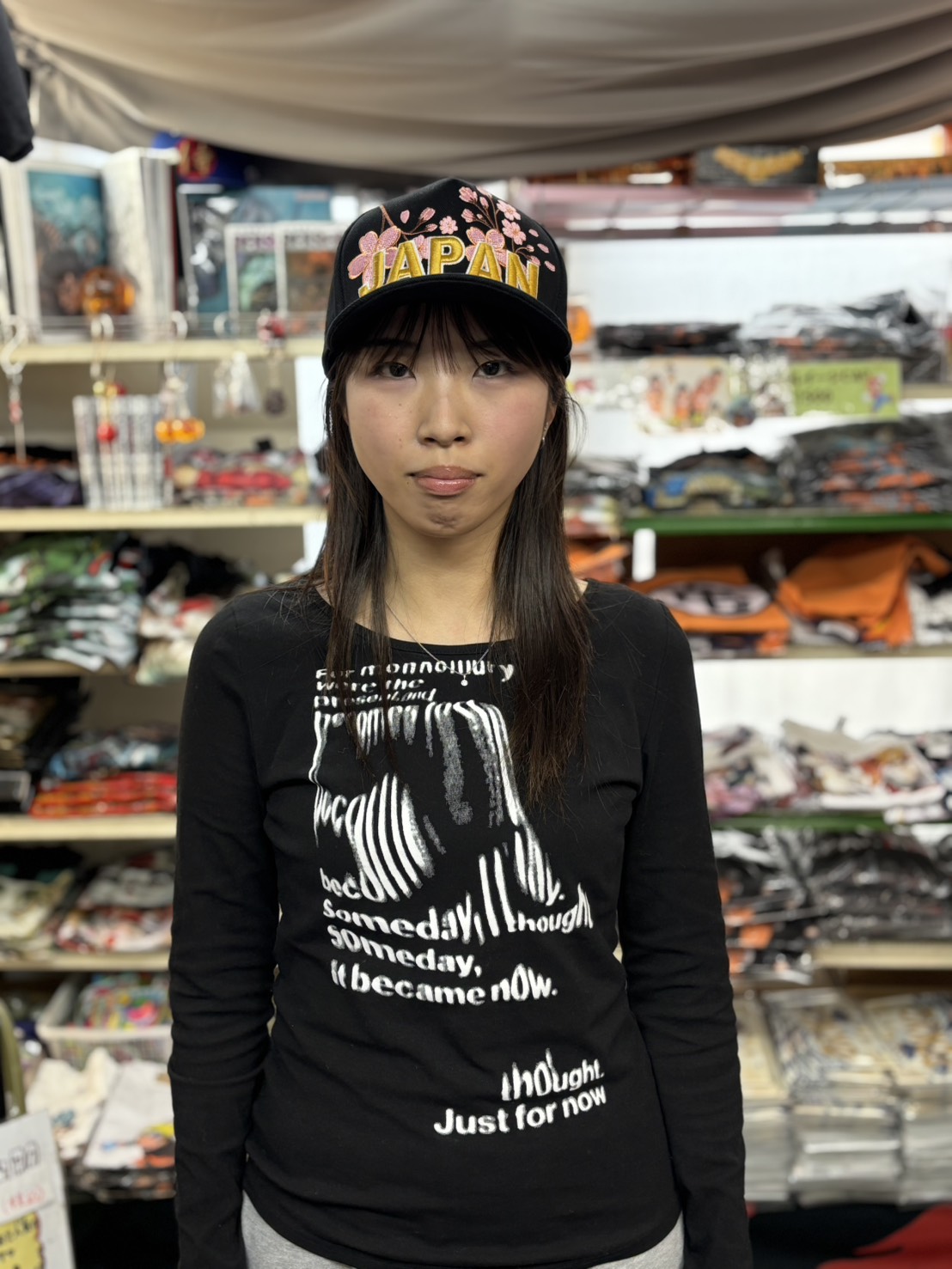 東京TOKYO刺繍CAPモデル写真