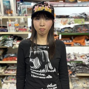 東京TOKYO刺繍CAPモデル写真